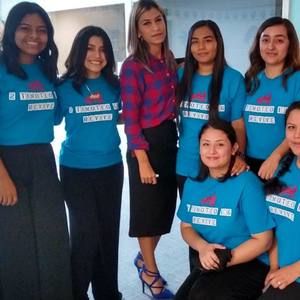 Meet your Posher, Alejandra